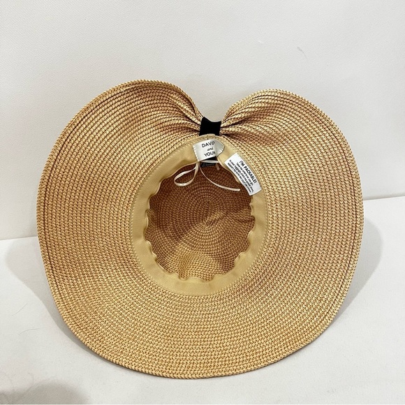 Sunhat Tan Wide-Brimmed Hat with Back Bow Packable Floppy - Picture 7 of 8